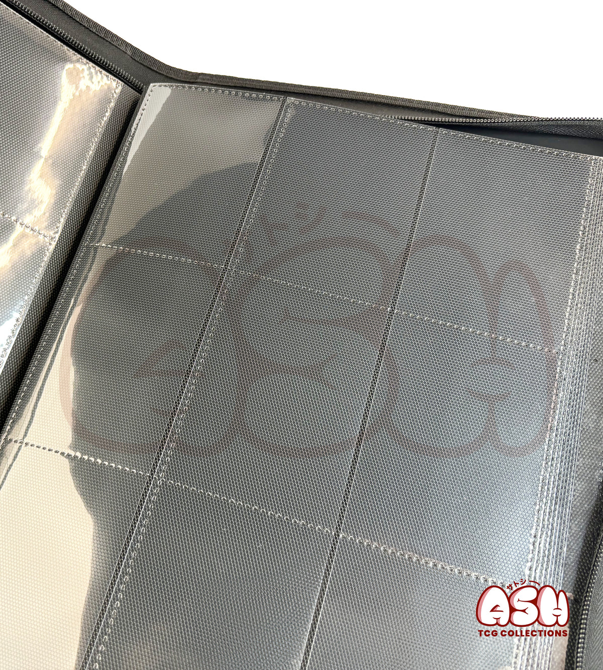 Binder Zip carte pokemon vue page intérieure